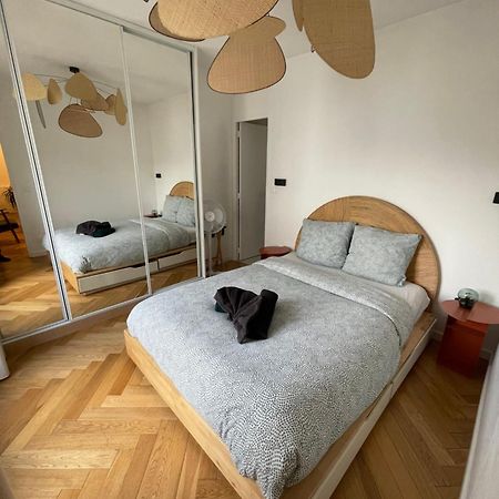 パリExclusive Flat By Luxuio - Nearby Eiffel Towerアパートメント エクステリア 写真